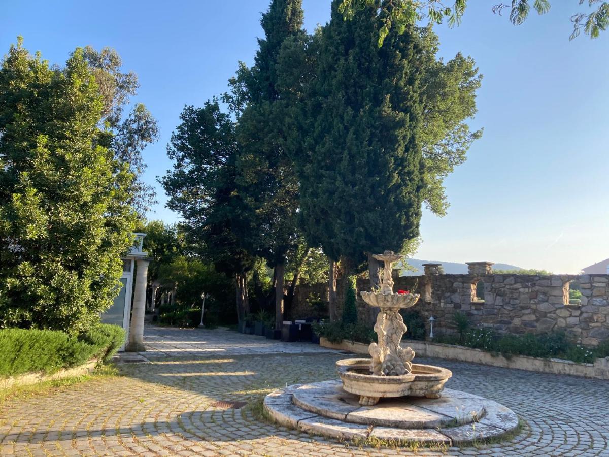 Gîte Encore Un Soir Hyères Extérieur photo