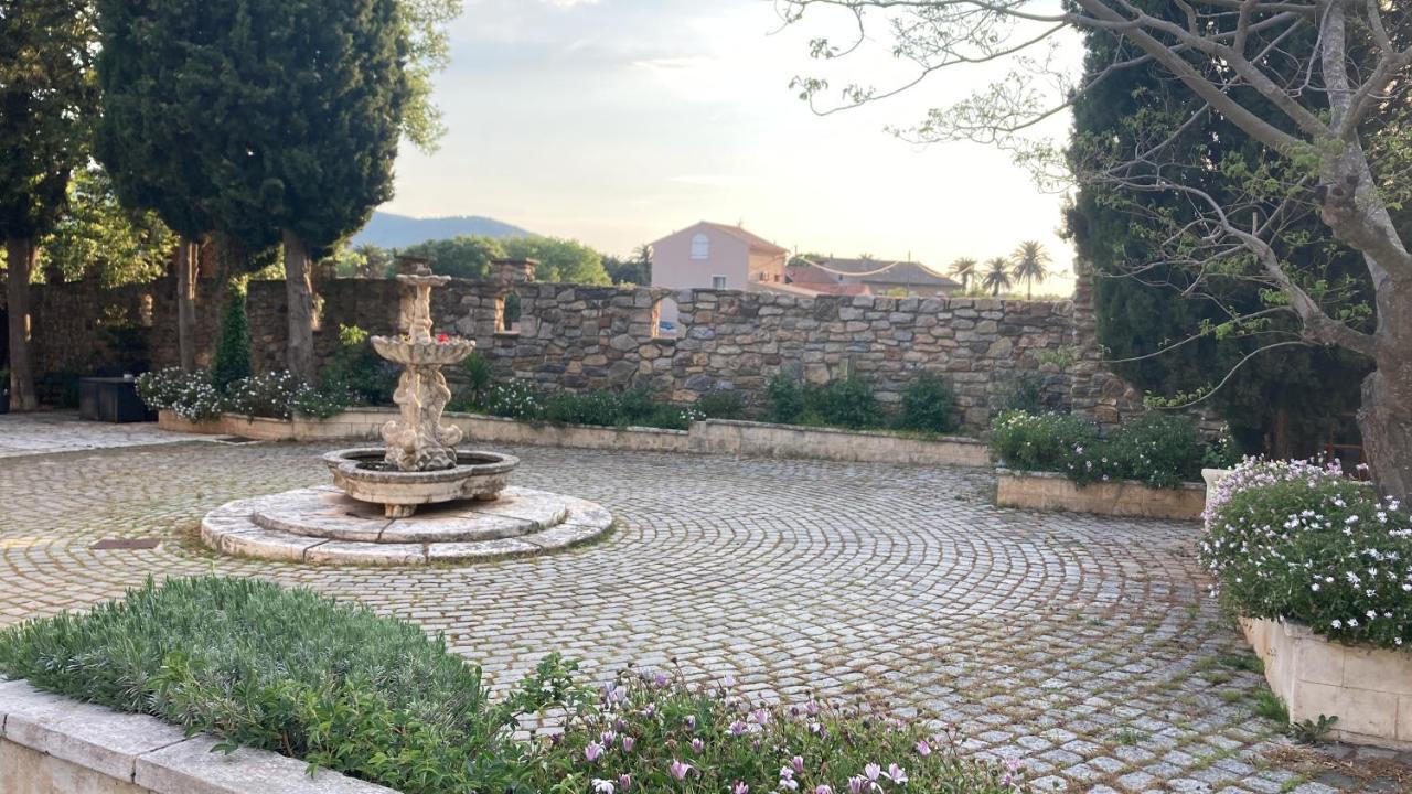Gîte Encore Un Soir Hyères Extérieur photo